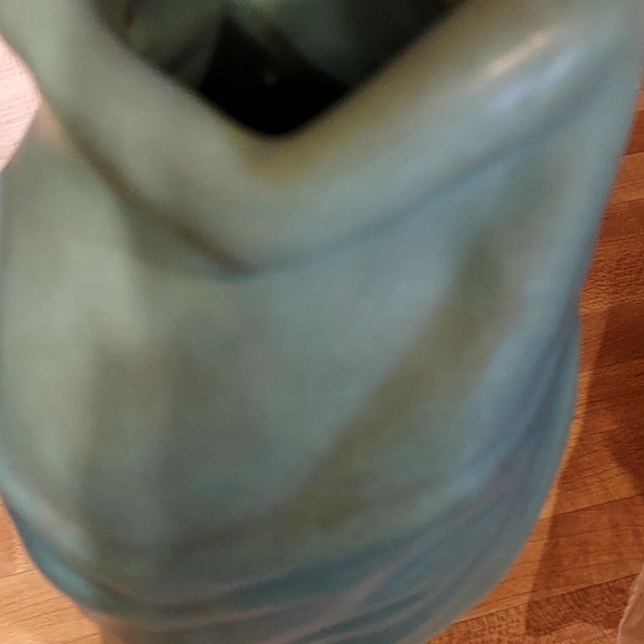LORELIE VANBRIGGLE TURQUOISE MERMAID VASE - Picture 2 of 8